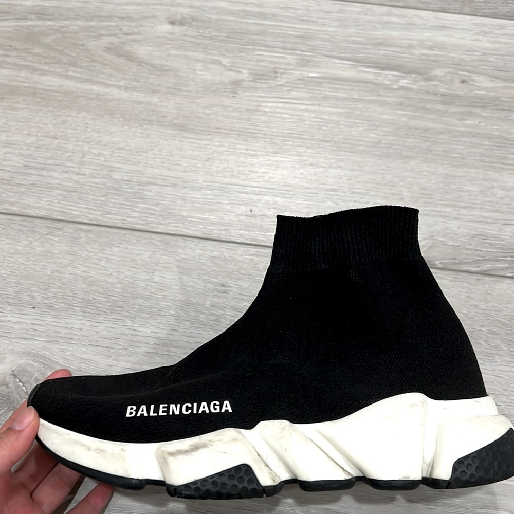 WOMEN'S SPEED RECYCLED KNIT SNEAKER IN BLACK/WHITE